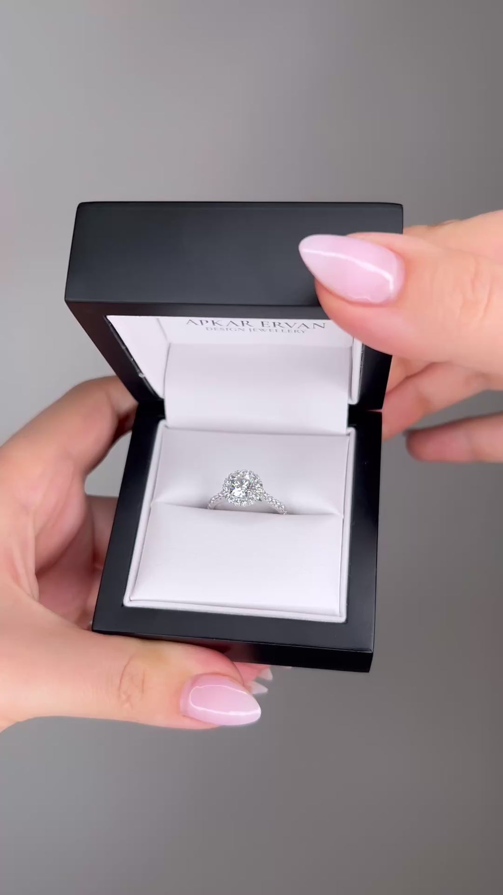 Scarlett - Round Brilliant Cut Diamond Halo Cluster