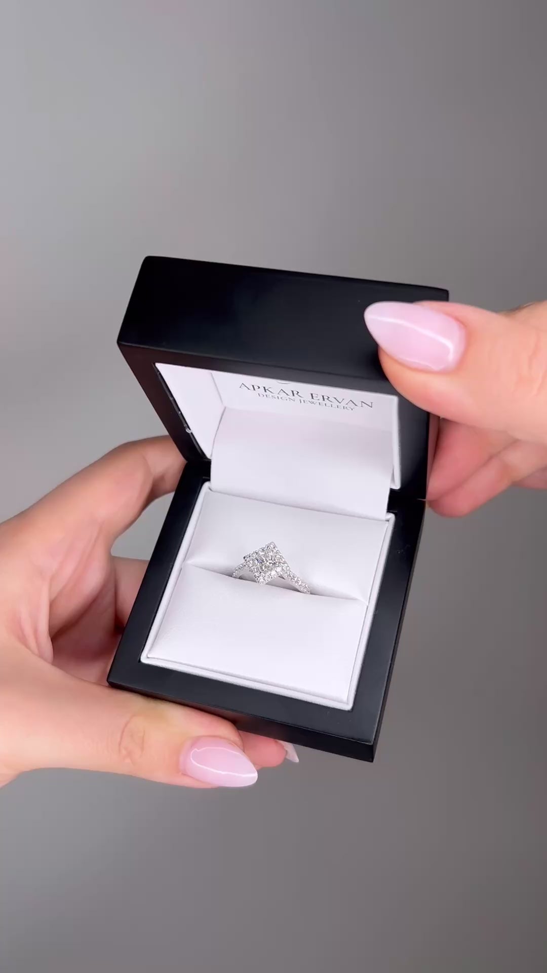 Naomi - Princess Brilliant Cut Diamond Cluster