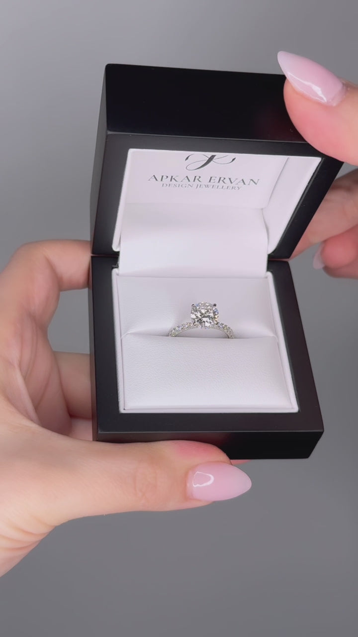 Madeline - 2CT Round Brilliant -  Hidden Halo  - Round Diamond Band