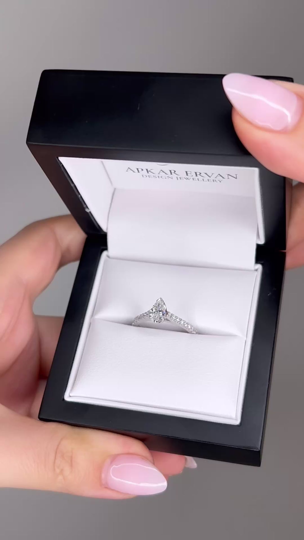 Ella - Pear Shape Brilliant Cut Diamond Setting