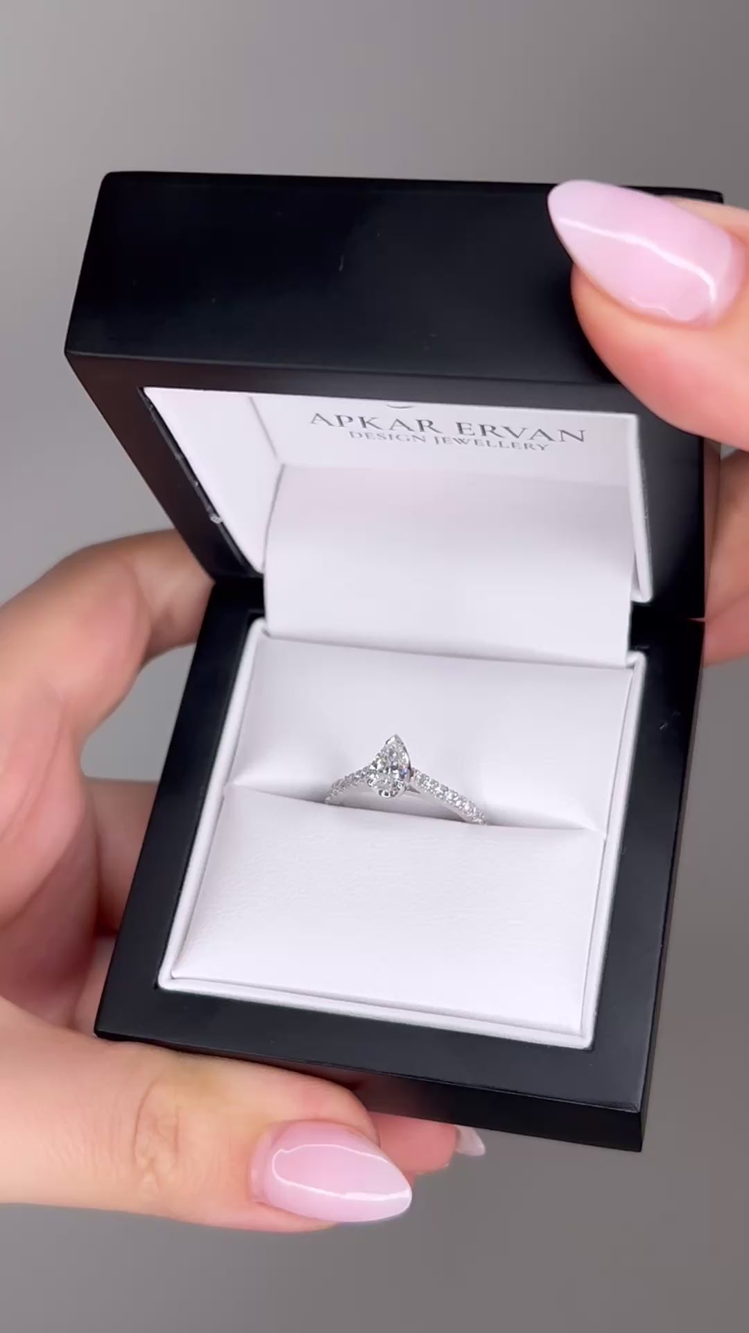 Ella - Pear Shape Brilliant Cut Diamond Setting